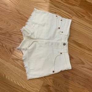 Levi’s 501 Original, White Denim Shorts, size 25
